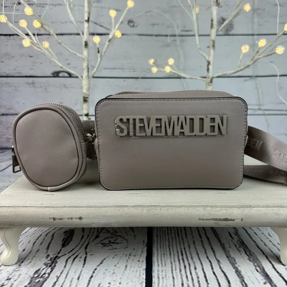 Steve Madden | Bags | Steve Madden Mushroom Logo Belt Bag  display picture 3